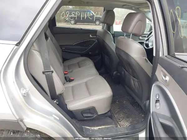 KM8SRDHF8GU139757 2016 HYUNDAI SANTA FE - Image 8