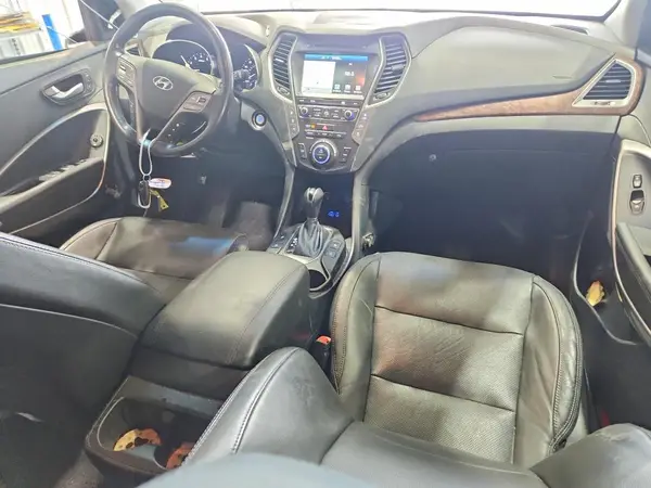 KM8SRDHF8HU192332 2017 HYUNDAI SANTA FE - Image 8