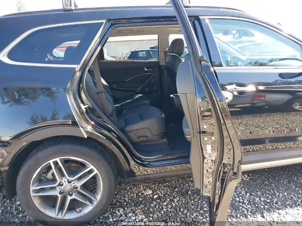 KM8SRDHF8HU215642 2017 HYUNDAI SANTA FE - Image 8