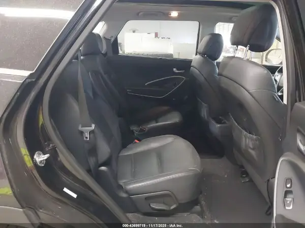KM8SRDHF8HU237706 2017 HYUNDAI SANTA FE - Image 8