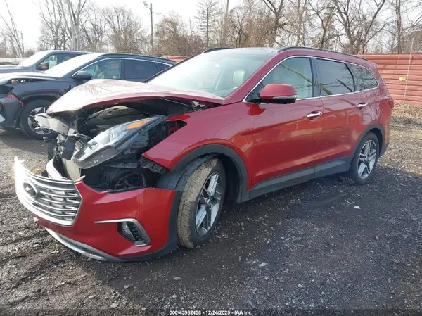 KM8SRDHF8JU262725 2018 HYUNDAI SANTA FE - Image 2