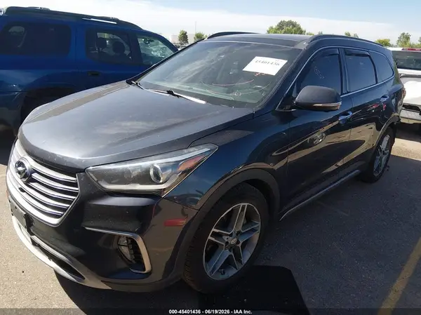 KM8SRDHF8JU263339 2018 HYUNDAI SANTA FE - Image 2