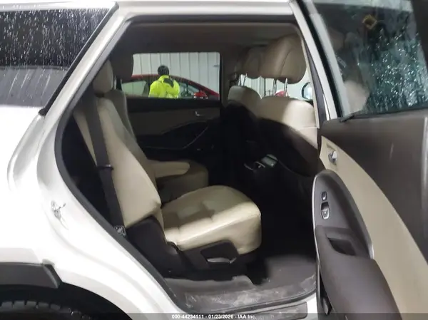 KM8SRDHF8JU273398 2018 HYUNDAI SANTA FE - Image 8