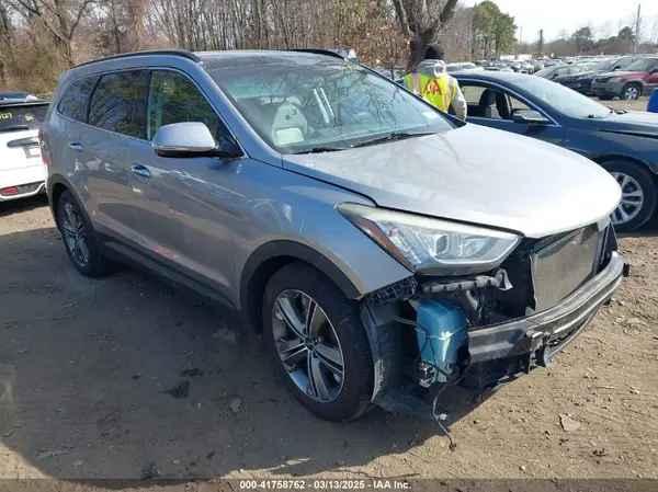 KM8SRDHF9GU140044 2016 HYUNDAI SANTA FE - Image 1