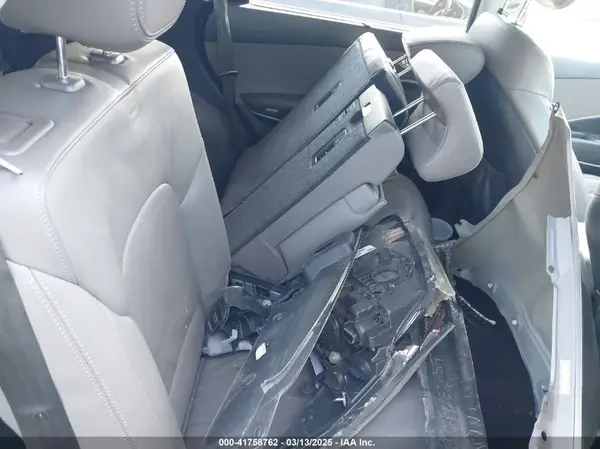 KM8SRDHF9GU140044 2016 HYUNDAI SANTA FE - Image 8