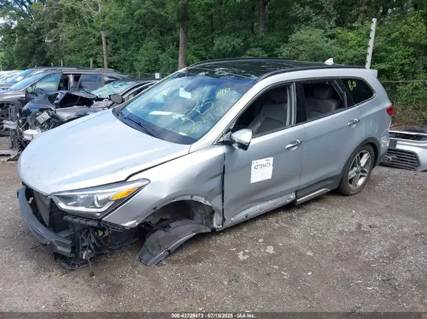 KM8SRDHF9HU179198 2017 HYUNDAI SANTA FE - Image 2