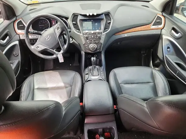 KM8SRDHF9HU226424 2017 HYUNDAI SANTA FE - Image 8
