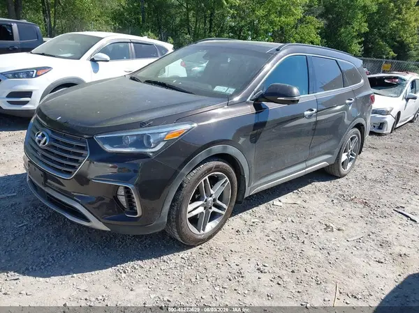 KM8SRDHF9HU248343 2017 HYUNDAI SANTA FE - Image 2