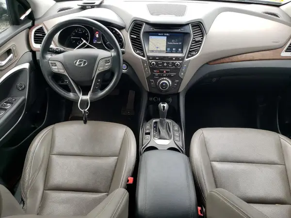 KM8SRDHF9HU250738 2017 HYUNDAI SANTA FE - Image 8