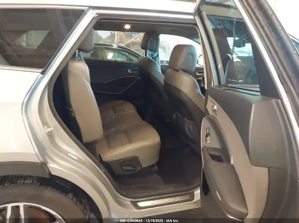 KM8SRDHF9HU254353 2017 HYUNDAI SANTA FE - Image 8