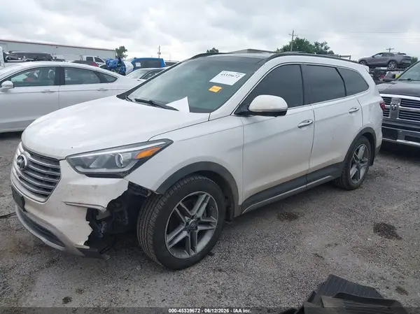 KM8SRDHF9JU259767 2018 HYUNDAI SANTA FE - Image 2