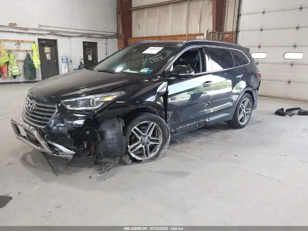 KM8SRDHF9JU279730 2018 HYUNDAI SANTA FE - Image 2