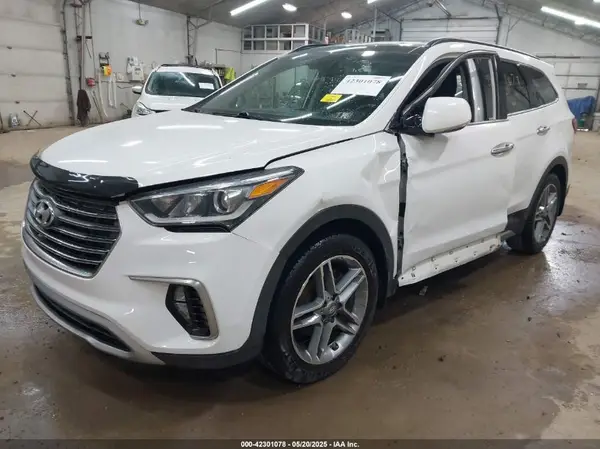 KM8SRDHF9JU282577 2018 HYUNDAI SANTA FE - Image 2