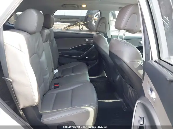 KM8SRDHFXGU140070 2016 HYUNDAI SANTA FE - Image 8