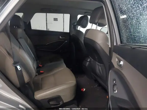 KM8SRDHFXHU178268 2017 HYUNDAI SANTA FE - Image 8
