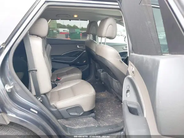 KM8SRDHFXHU180148 2017 HYUNDAI SANTA FE - Image 8