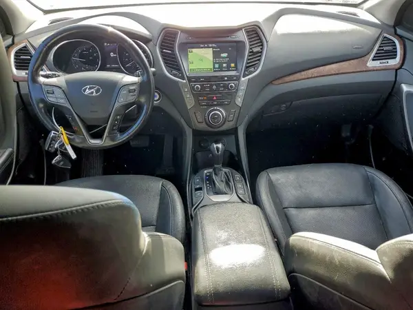 KM8SRDHFXHU184507 2017 HYUNDAI SANTA FE - Image 8