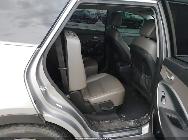 KM8SRDHFXHU234029 2017 HYUNDAI SANTA FE - Image 8