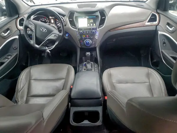 KM8SRDHFXHU236363 2017 HYUNDAI SANTA FE - Image 8