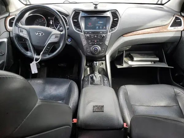 KM8SRDHFXHU238355 2017 HYUNDAI SANTA FE - Image 8