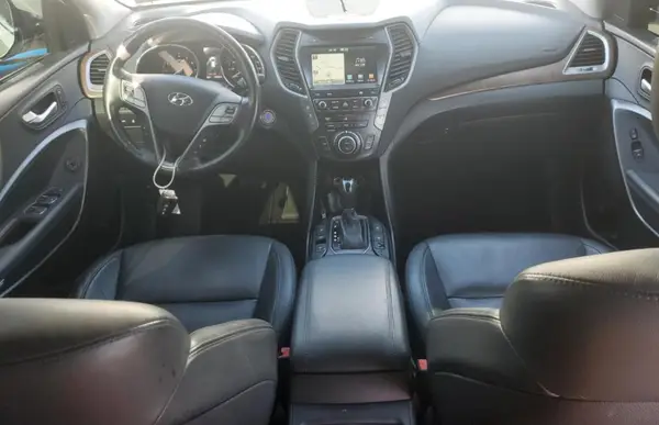 KM8SRDHFXHU255088 2017 HYUNDAI SANTA FE - Image 8