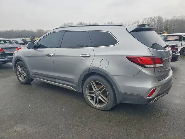 KM8SRDHFXJU280322 2018 HYUNDAI SANTA FE - Image 2