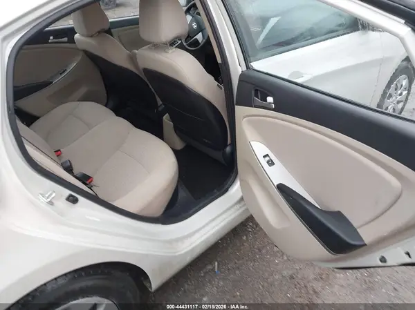 KMHCT4AE0GU030314 2016 HYUNDAI ACCENT - Image 8