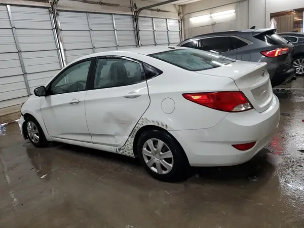 KMHCT4AE0GU032581 2016 HYUNDAI ACCENT - Image 2