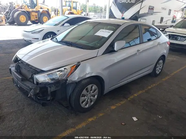 KMHCT4AE0GU032743 2016 HYUNDAI ACCENT - Image 2
