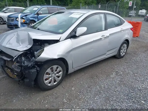 KMHCT4AE0GU035660 2016 HYUNDAI ACCENT - Image 2