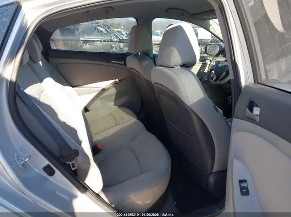 KMHCT4AE0GU067749 2016 HYUNDAI ACCENT - Image 8