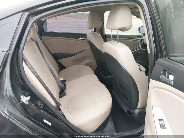 KMHCT4AE0GU084650 2016 HYUNDAI ACCENT - Image 8