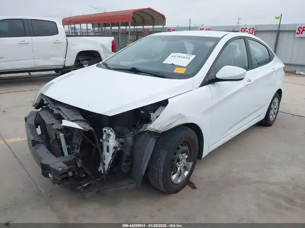 KMHCT4AE0GU103925 2016 HYUNDAI ACCENT - Image 2