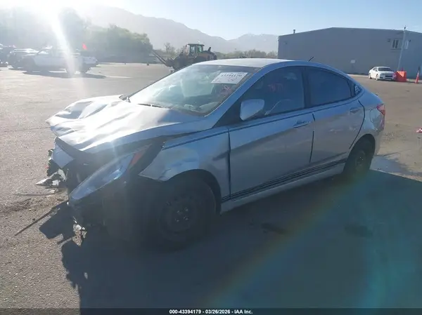 KMHCT4AE0GU105951 2016 HYUNDAI ACCENT - Image 2
