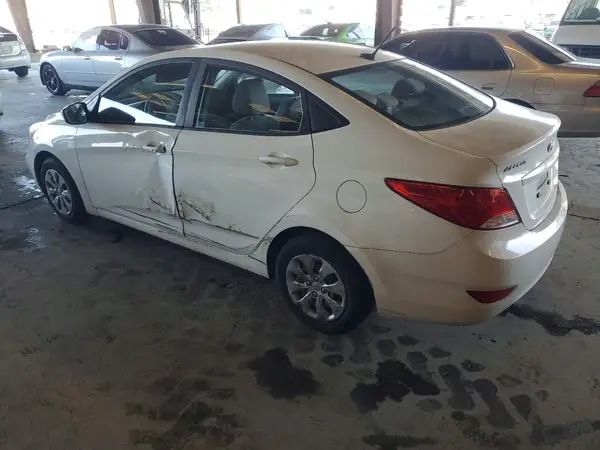 KMHCT4AE0GU107683 2016 HYUNDAI ACCENT - Image 2
