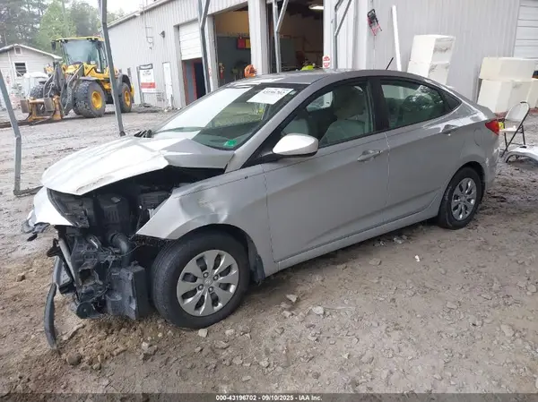 KMHCT4AE0GU138609 2016 HYUNDAI ACCENT - Image 2