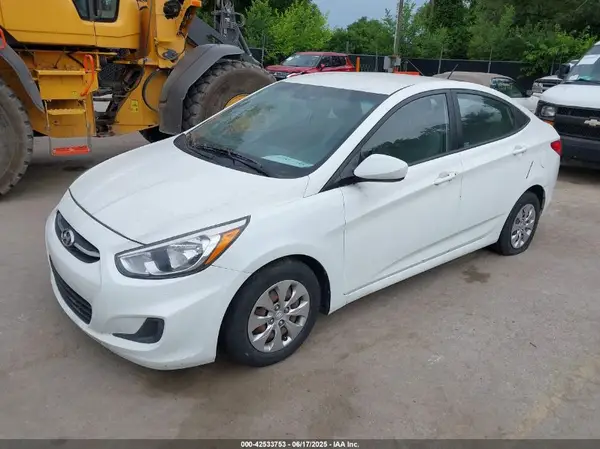 KMHCT4AE0GU941453 2016 HYUNDAI ACCENT - Image 2