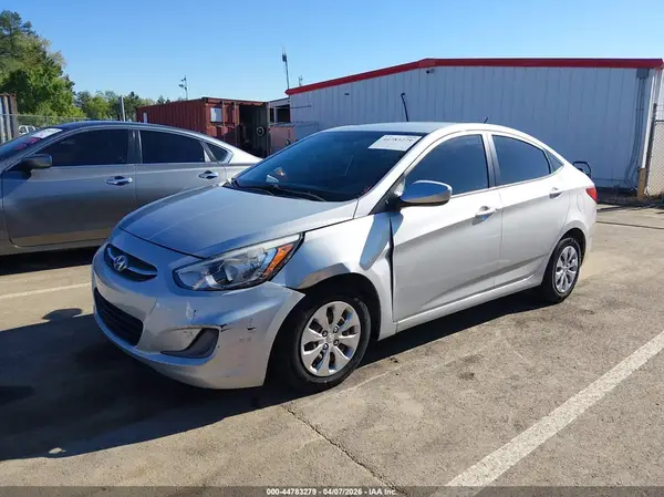 KMHCT4AE0GU957104 2016 HYUNDAI ACCENT - Image 2