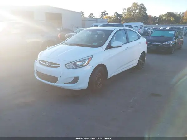 KMHCT4AE0GU966272 2016 HYUNDAI ACCENT - Image 2