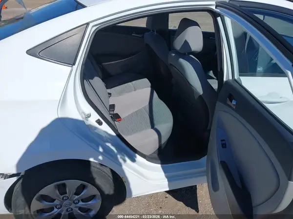 KMHCT4AE0GU979409 2016 HYUNDAI ACCENT - Image 8