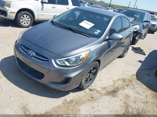 KMHCT4AE0GU989065 2016 HYUNDAI ACCENT - Image 2