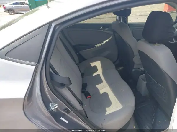 KMHCT4AE0HU178612 2017 HYUNDAI ACCENT - Image 8
