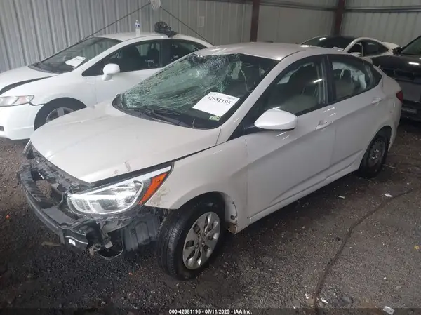 KMHCT4AE0HU181509 2017 HYUNDAI ACCENT - Image 2