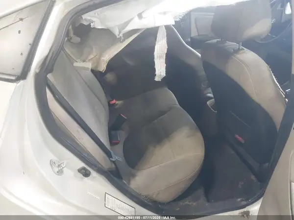KMHCT4AE0HU181509 2017 HYUNDAI ACCENT - Image 8