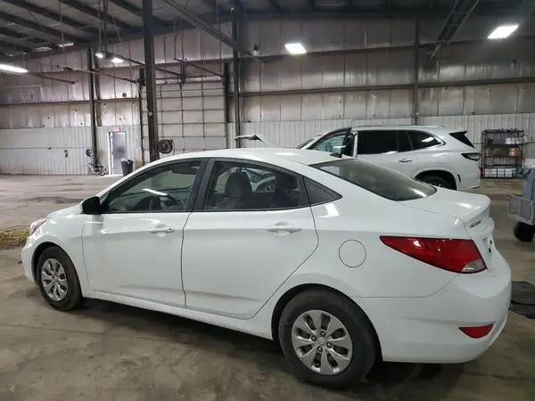 KMHCT4AE0HU186919 2017 HYUNDAI ACCENT - Image 2