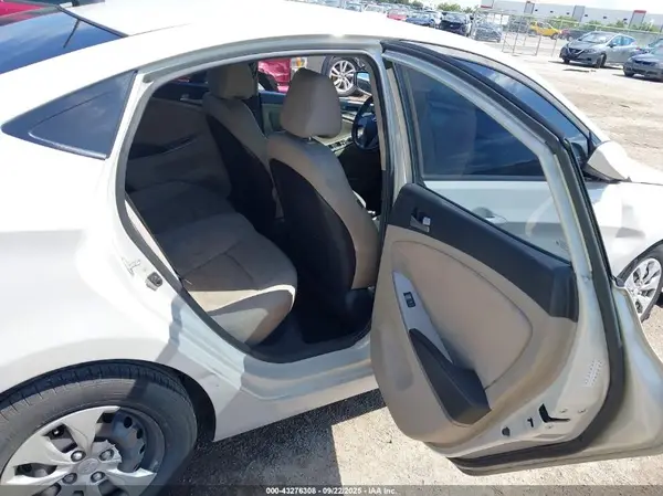 KMHCT4AE0HU187519 2017 HYUNDAI ACCENT - Image 8