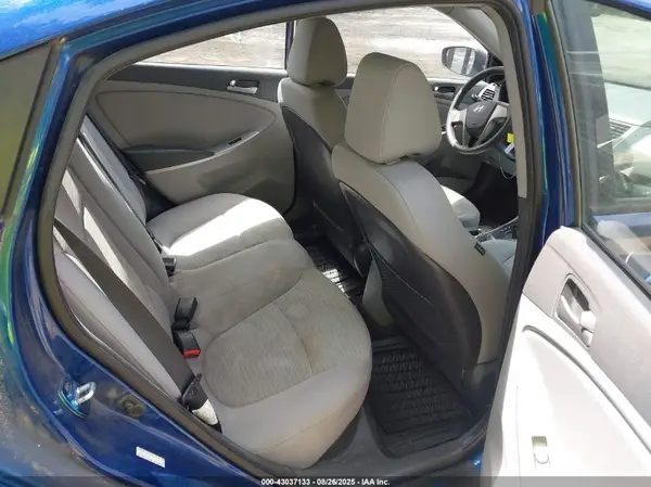 KMHCT4AE0HU189156 2017 HYUNDAI ACCENT - Image 8