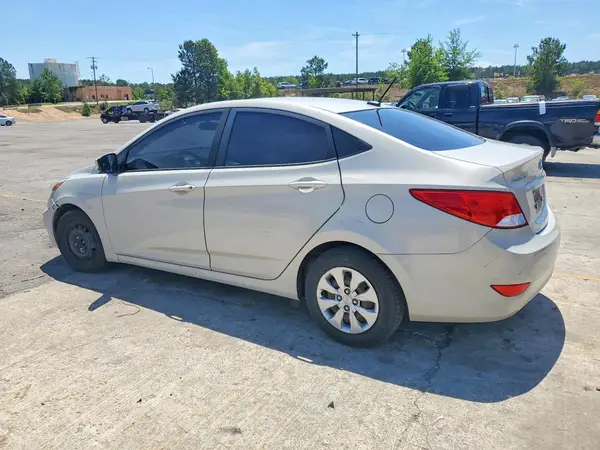 KMHCT4AE0HU190985 2017 HYUNDAI ACCENT - Image 2
