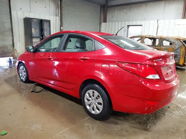 KMHCT4AE0HU195085 2017 HYUNDAI ACCENT - Image 2