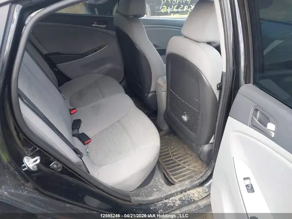 KMHCT4AE0HU218333 2017 HYUNDAI ACCENT - Image 8